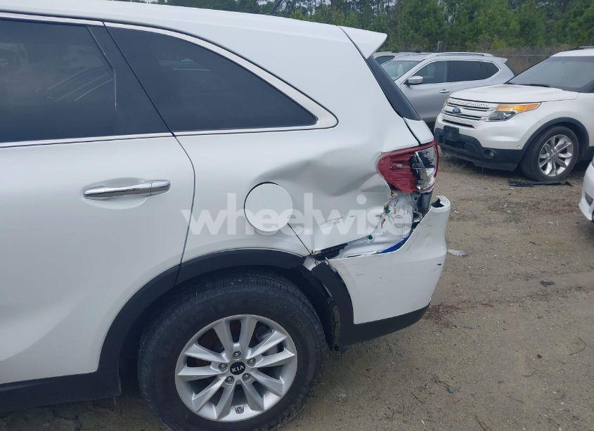 Photo 6 of 2020 Kia Sorento 2.4L LX (VIN 5XYPG4A3XLG686752)