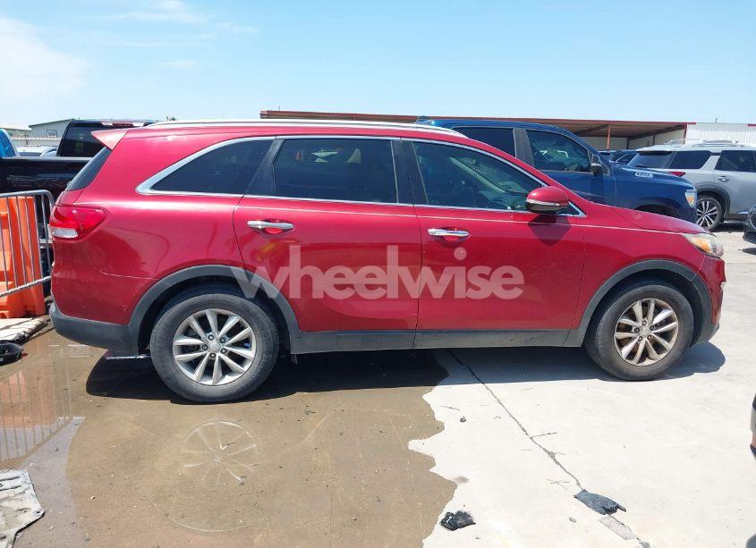 Photo 13 of 2016 Kia Sorento 3.3L LX (VIN 5XYPG4A50GG018613)