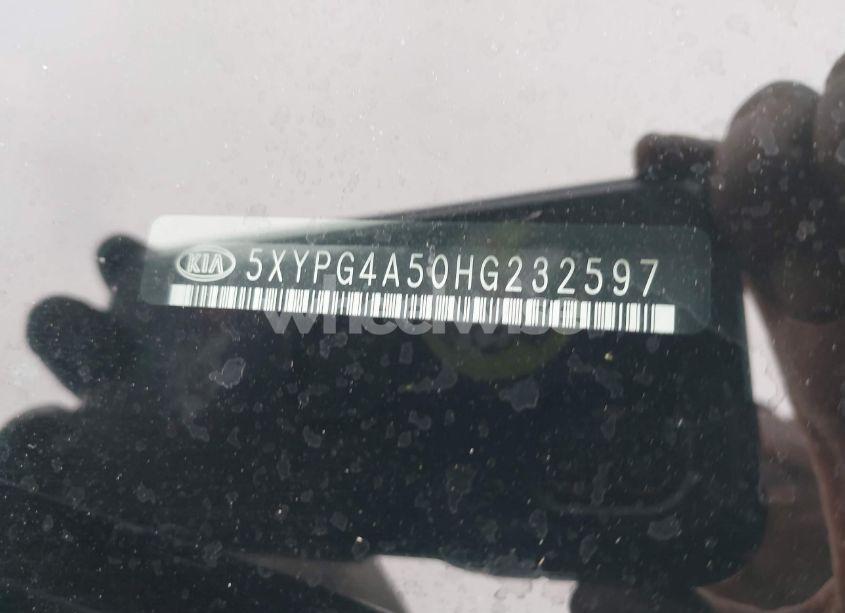 Photo 9 of 2017 Kia Sorento 3.3L LX (VIN 5XYPG4A50HG232597)