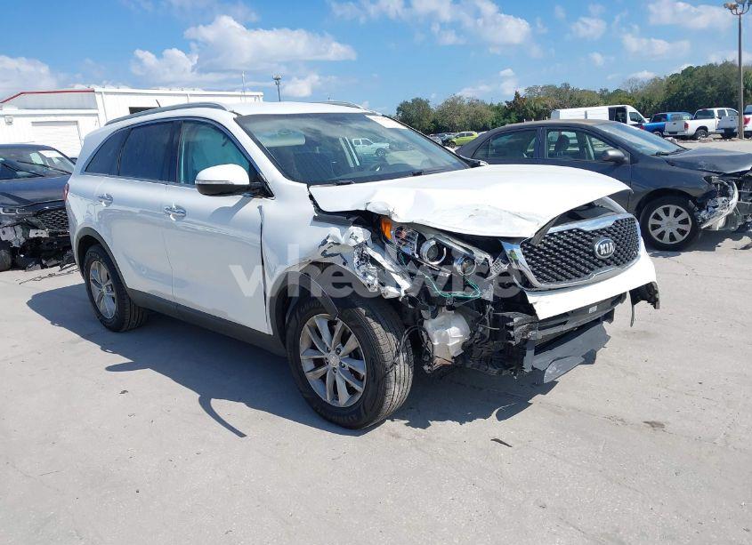 2018 Kia Sorento 3.3L LX (VIN 5XYPG4A50JG350705) main photo