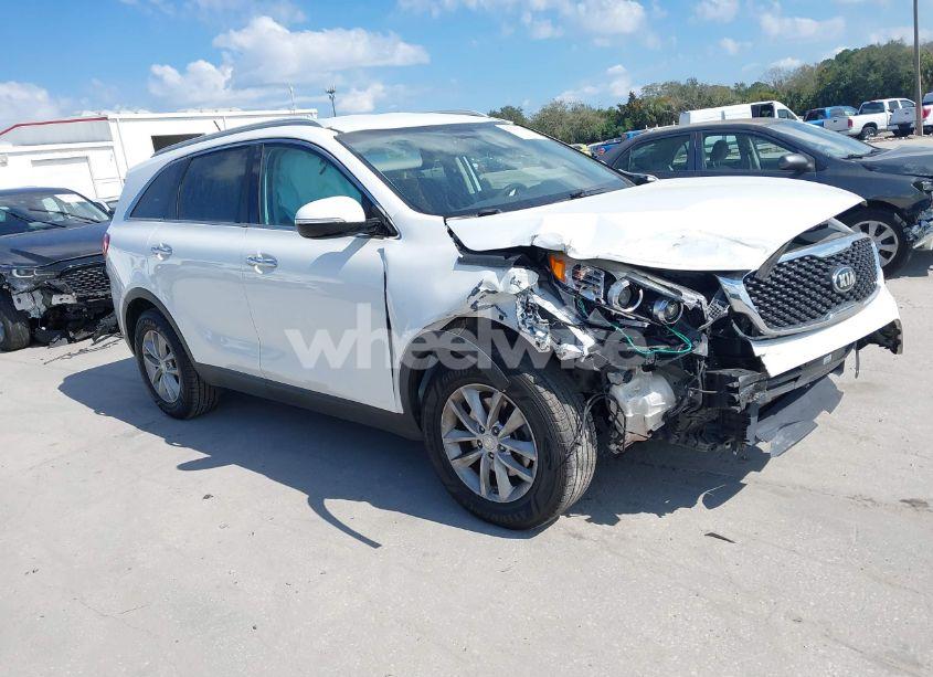 Photo 14 of 2018 Kia Sorento 3.3L LX (VIN 5XYPG4A50JG350705)