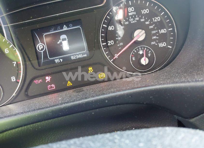 Photo 7 of 2018 Kia Sorento 3.3L LX (VIN 5XYPG4A50JG350705)