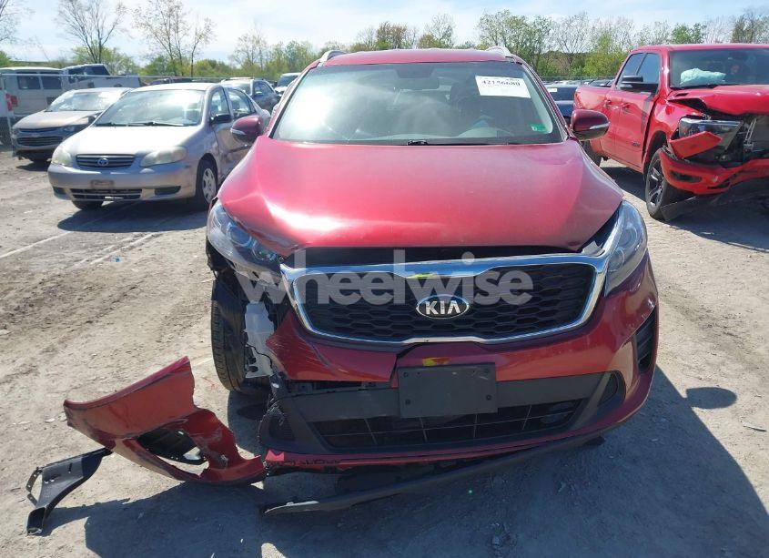 Photo 12 of 2019 Kia Sorento 3.3L LX (VIN 5XYPG4A50KG470876)