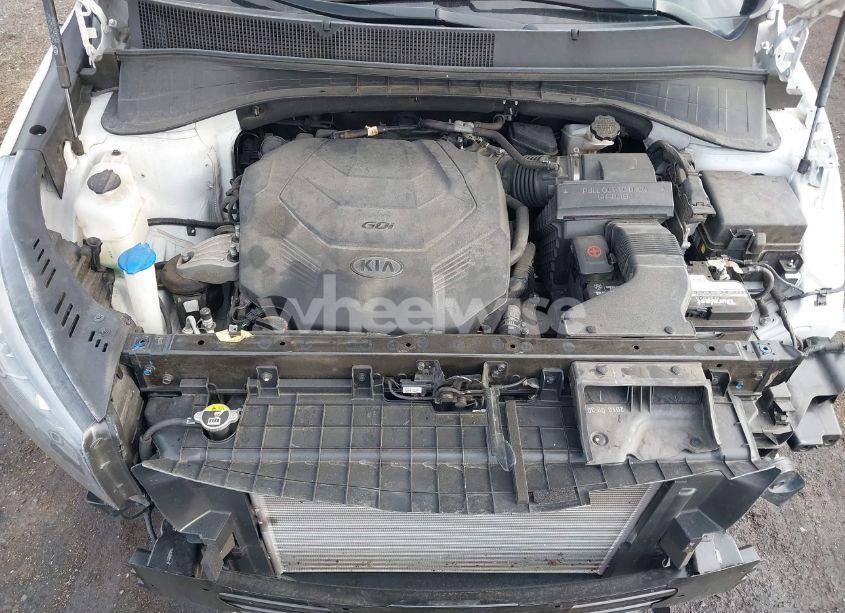 Photo 10 of 2019 Kia Sorento 3.3L LX (VIN 5XYPG4A50KG559055)