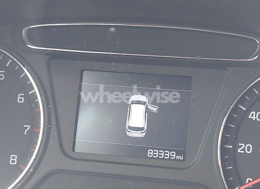 Photo 16 of 2019 Kia Sorento 3.3L LX (VIN 5XYPG4A50KG559055)