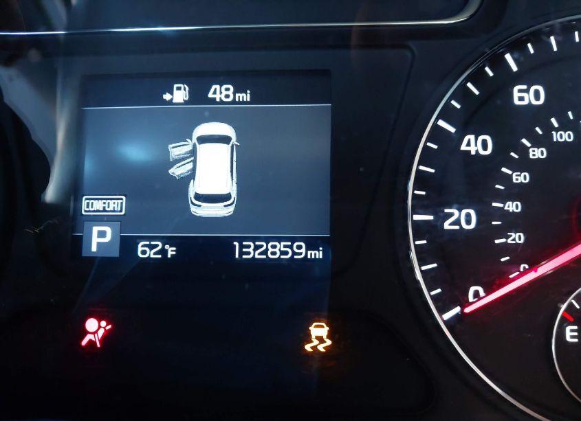 Photo 15 of 2019 Kia Sorento 3.3L LX (VIN 5XYPG4A50KG561033)