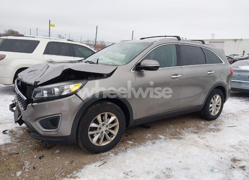 Photo 14 of 2016 Kia Sorento 3.3L LX (VIN 5XYPG4A51GG071532)