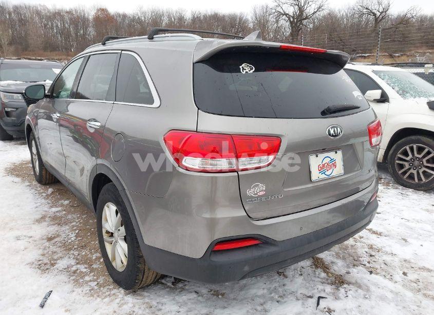 Photo 3 of 2016 Kia Sorento 3.3L LX (VIN 5XYPG4A51GG071532)