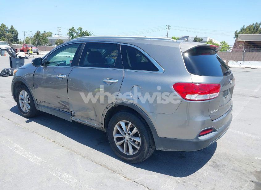 Photo 3 of 2016 Kia Sorento 3.3L LX (VIN 5XYPG4A51GG077296)