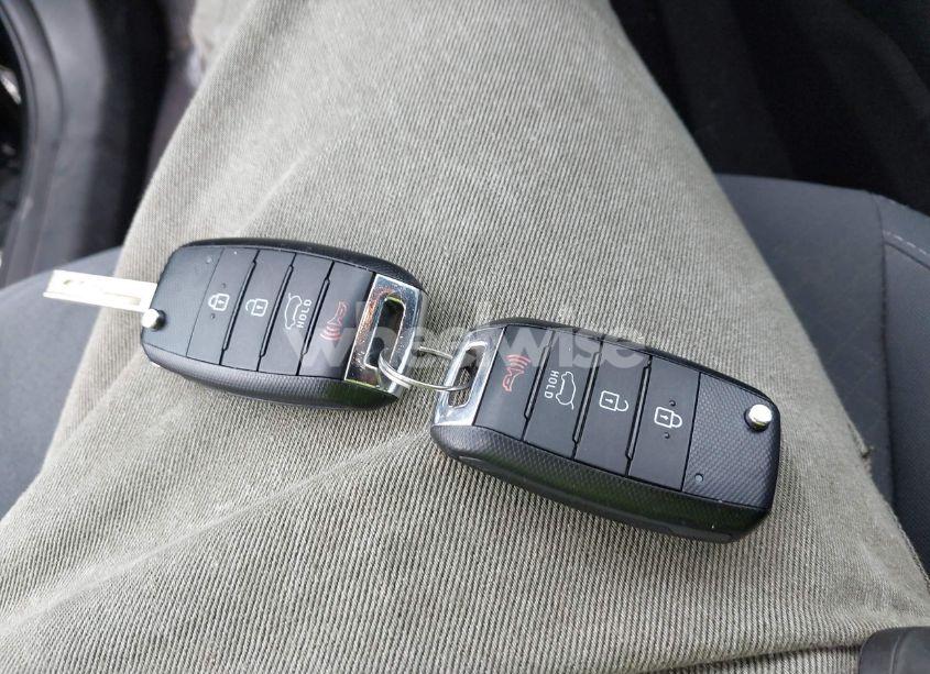 Photo 11 of 2016 Kia Sorento 3.3L LX (VIN 5XYPG4A51GG131180)