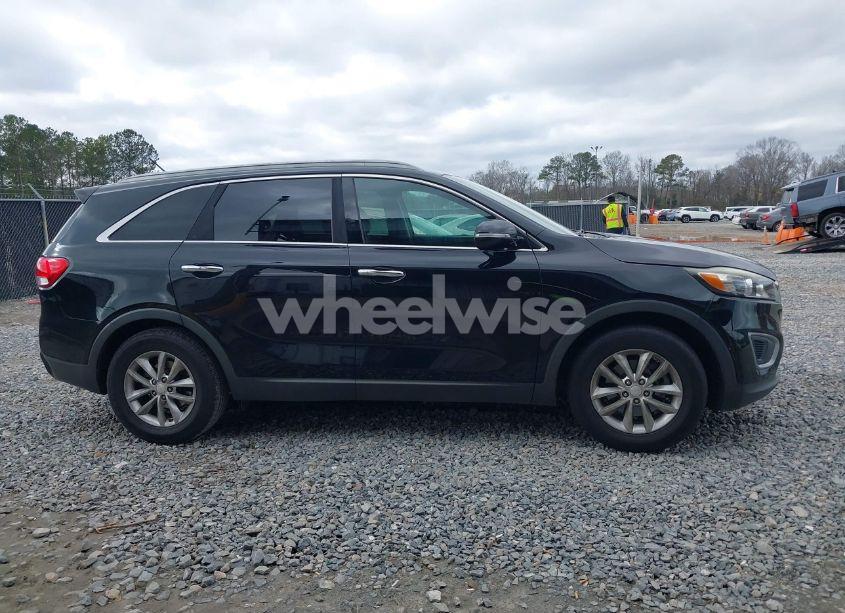 Photo 13 of 2016 Kia Sorento 3.3L LX (VIN 5XYPG4A51GG131180)