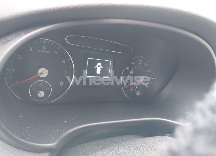 Photo 15 of 2016 Kia Sorento 3.3L LX (VIN 5XYPG4A51GG131180)