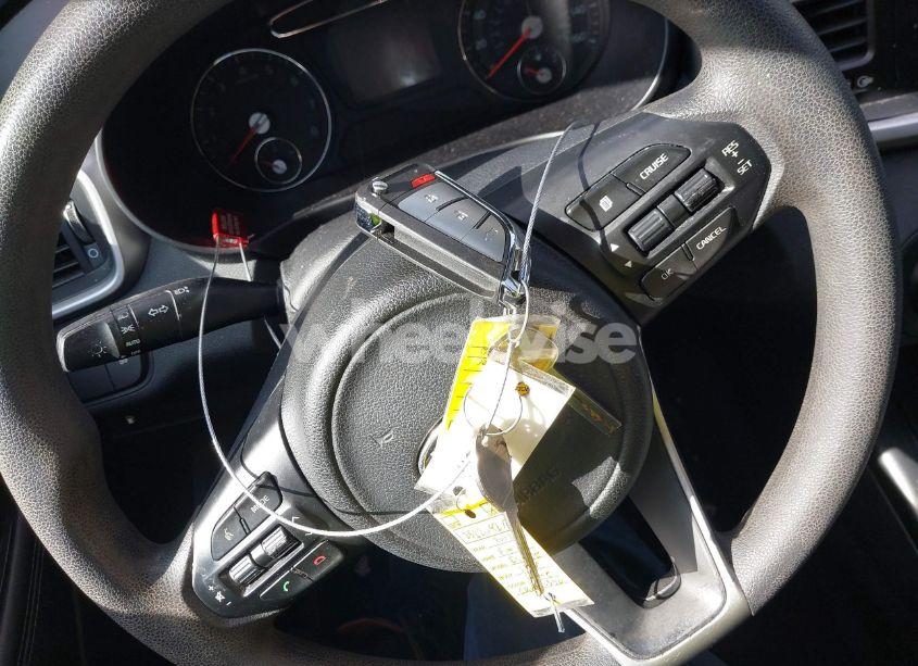 Photo 11 of 2017 Kia Sorento 3.3L LX (VIN 5XYPG4A51HG189890)