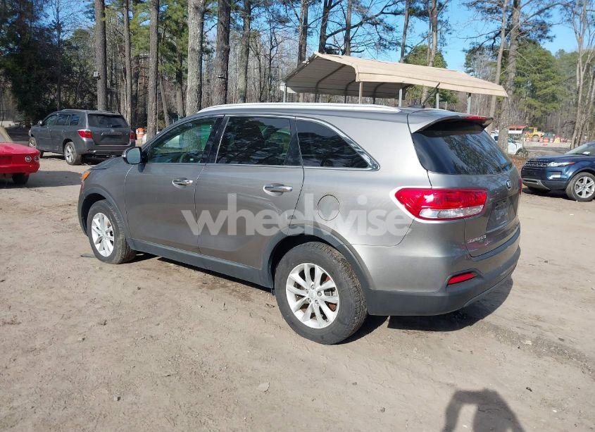Photo 3 of 2017 Kia Sorento 3.3L LX (VIN 5XYPG4A51HG189890)