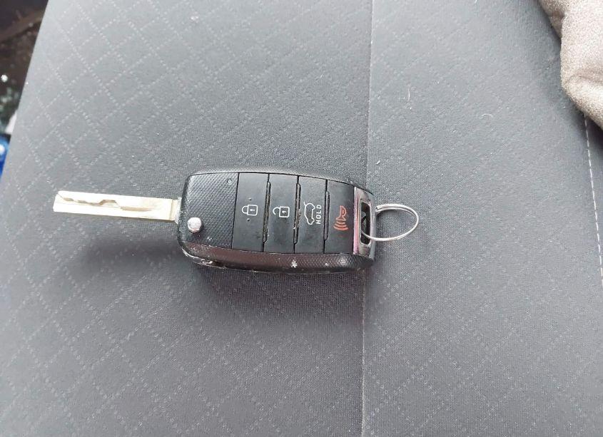 Photo 11 of 2017 Kia Sorento 3.3L LX (VIN 5XYPG4A51HG213038)