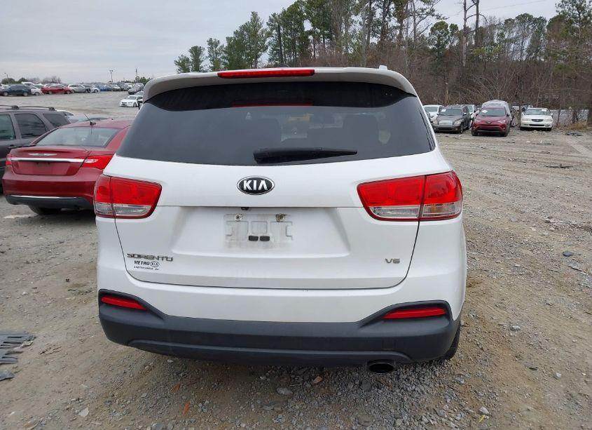Photo 16 of 2017 Kia Sorento 3.3L LX (VIN 5XYPG4A51HG213038)