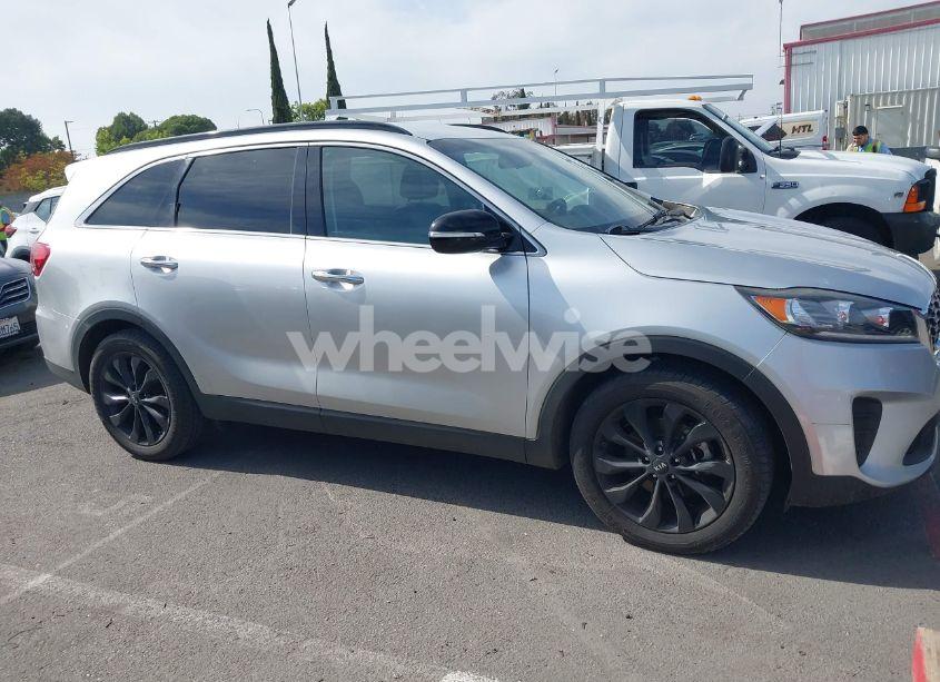 Photo 13 of 2019 Kia Sorento 3.3L S (VIN 5XYPG4A51KG594221)