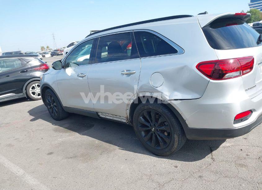 Photo 14 of 2019 Kia Sorento 3.3L S (VIN 5XYPG4A51KG594221)