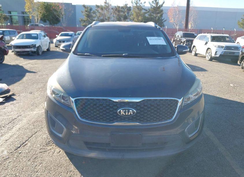 Photo 12 of 2016 Kia Sorento 3.3L LX (VIN 5XYPG4A52GG100326)
