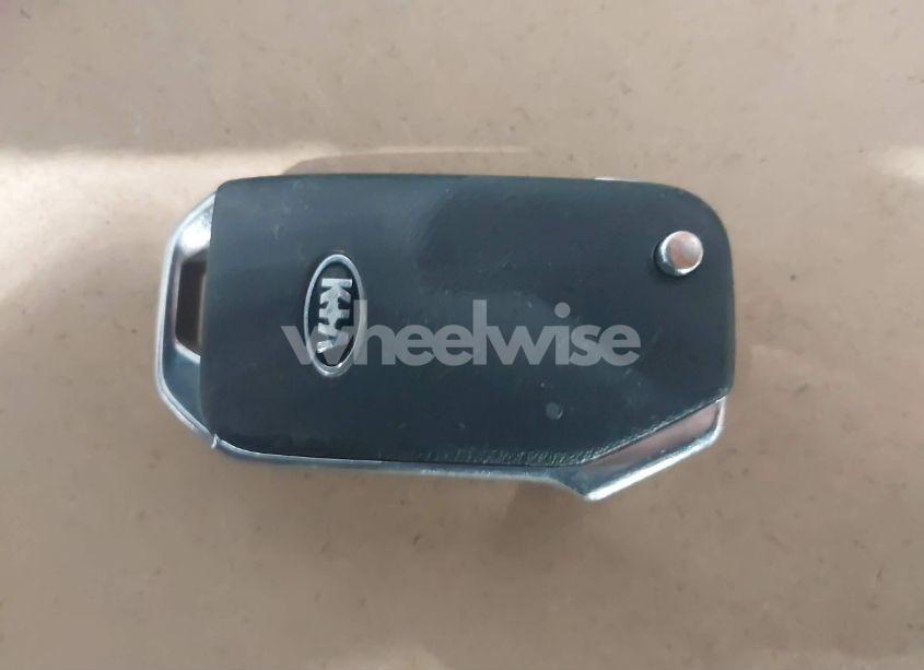 Photo 11 of 2016 Kia Sorento 3.3L LX (VIN 5XYPG4A52GG157304)