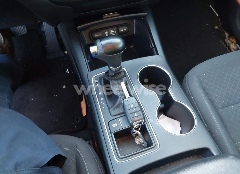 Photo 11 of 2018 Kia Sorento 3.3L LX (VIN 5XYPG4A52JG354741)