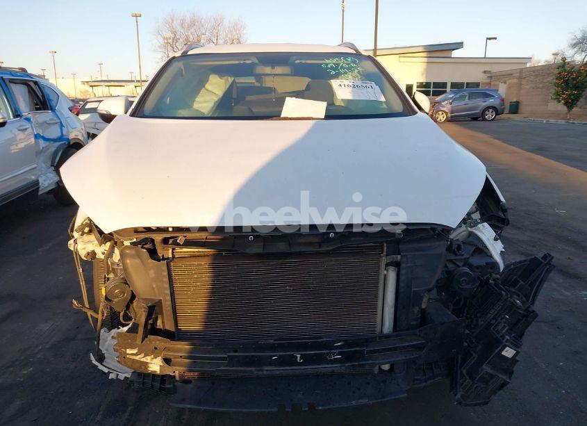 Photo 13 of 2018 Kia Sorento 3.3L LX (VIN 5XYPG4A52JG354741)