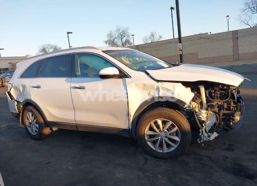 Photo 14 of 2018 Kia Sorento 3.3L LX (VIN 5XYPG4A52JG354741)