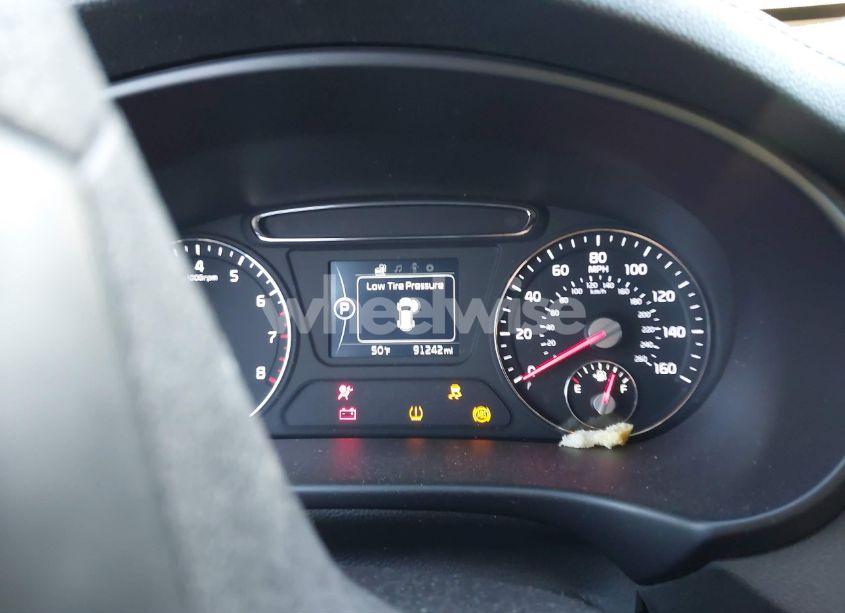 Photo 7 of 2018 Kia Sorento 3.3L LX (VIN 5XYPG4A52JG354741)