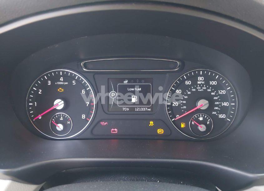 Photo 7 of 2018 Kia Sorento 3.3L LX (VIN 5XYPG4A52JG358188)