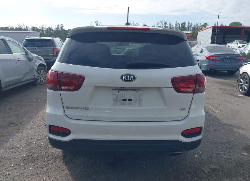 Photo 16 of 2019 Kia Sorento 3.3L LX (VIN 5XYPG4A52KG494371)