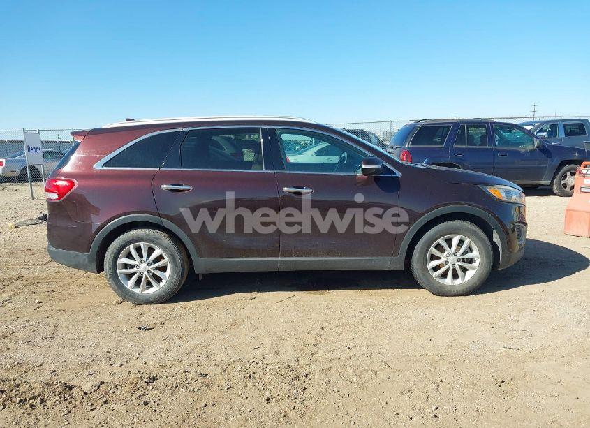 Photo 13 of 2016 Kia Sorento 3.3L LX (VIN 5XYPG4A53GG043148)