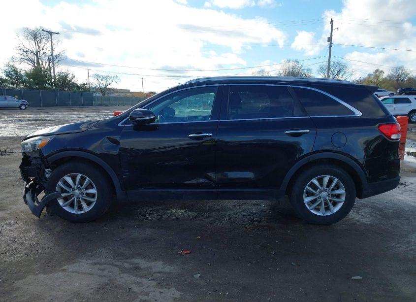 Photo 14 of 2016 Kia Sorento 3.3L LX (VIN 5XYPG4A53GG082970)