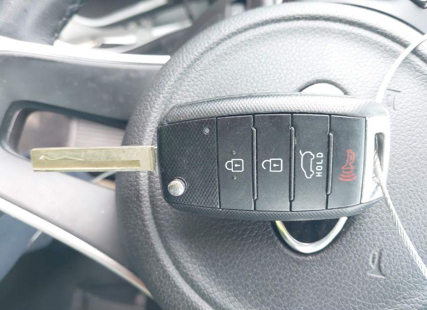 Photo 11 of 2016 Kia Sorento 3.3L LX (VIN 5XYPG4A53GG121797)