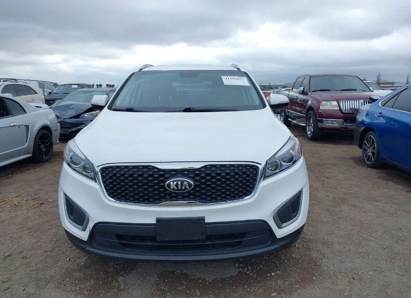 Photo 12 of 2016 Kia Sorento 3.3L LX (VIN 5XYPG4A53GG121797)