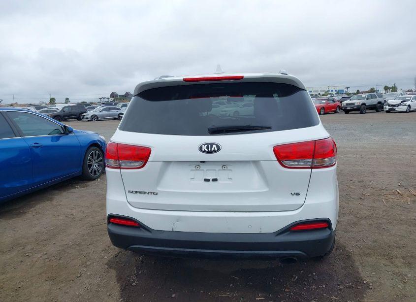 Photo 16 of 2016 Kia Sorento 3.3L LX (VIN 5XYPG4A53GG121797)