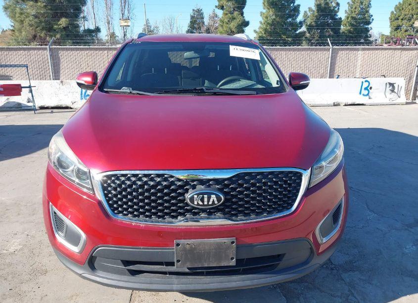 Photo 12 of 2017 Kia Sorento 3.3L LX (VIN 5XYPG4A53HG193939)
