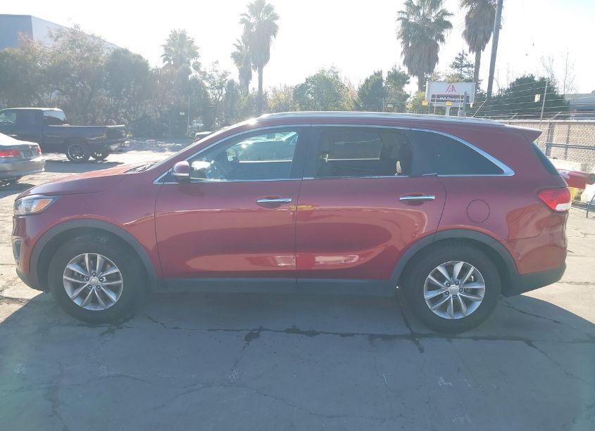 Photo 14 of 2017 Kia Sorento 3.3L LX (VIN 5XYPG4A53HG193939)