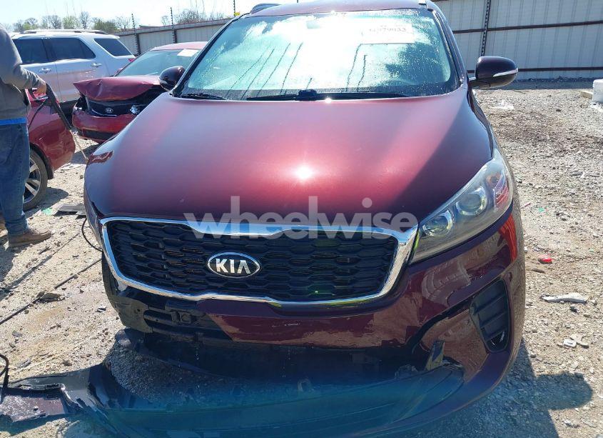 Photo 13 of 2019 Kia Sorento 3.3L LX (VIN 5XYPG4A53KG442330)