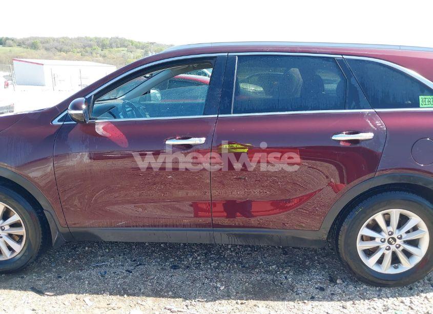 Photo 15 of 2019 Kia Sorento 3.3L LX (VIN 5XYPG4A53KG442330)