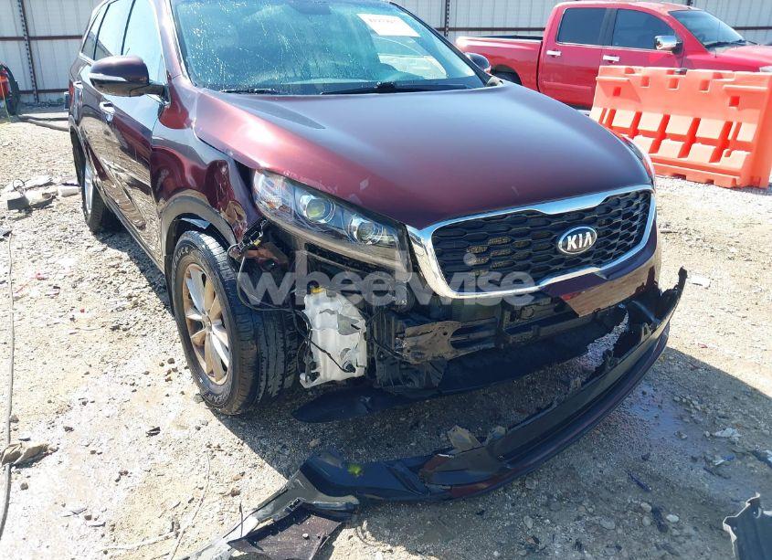 Photo 6 of 2019 Kia Sorento 3.3L LX (VIN 5XYPG4A53KG442330)