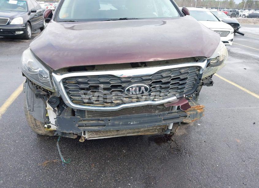 Photo 17 of 2019 Kia Sorento 3.3L LX (VIN 5XYPG4A53KG481998)