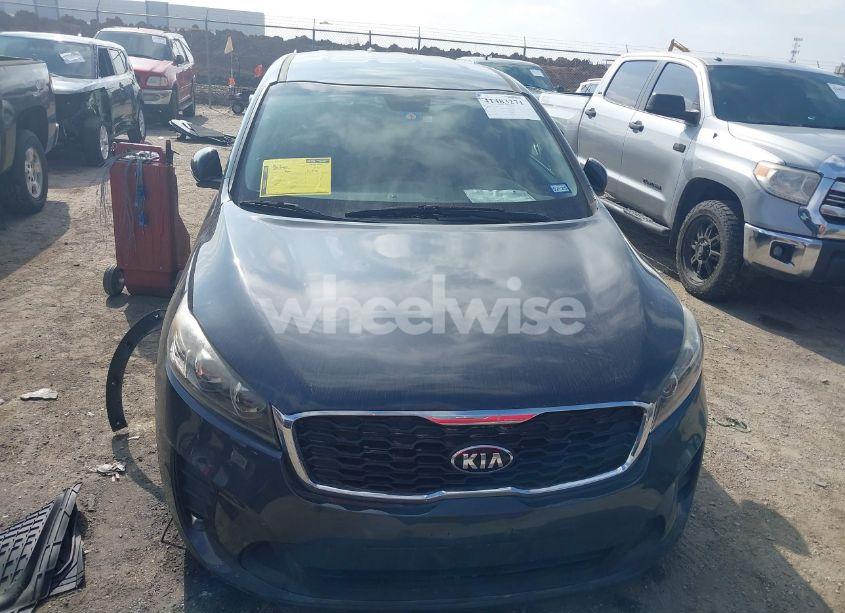 Photo 12 of 2019 Kia Sorento 3.3L LX (VIN 5XYPG4A53KG484271)