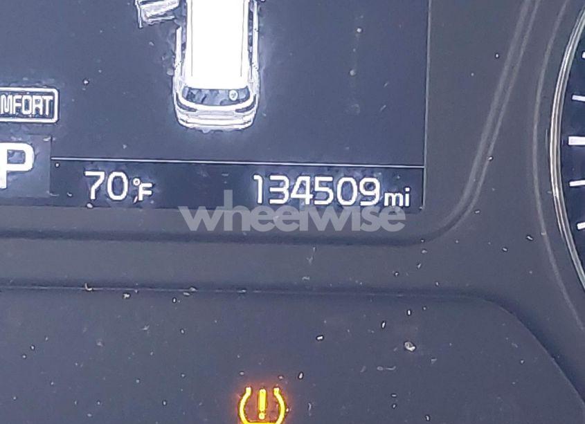 Photo 15 of 2019 Kia Sorento 3.3L LX (VIN 5XYPG4A53KG490586)