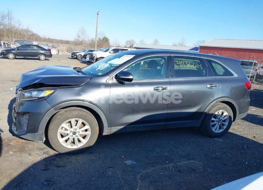 Photo 14 of 2020 Kia Sorento 3.3L LX (VIN 5XYPG4A53LG630587)