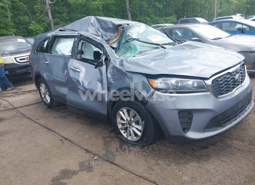 2020 Kia Sorento 3.3L LX (VIN 5XYPG4A53LG671897) main photo
