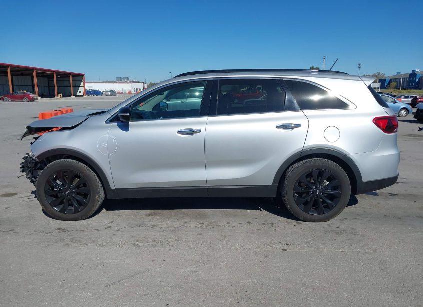 Photo 15 of 2020 Kia Sorento 3.3L S (VIN 5XYPG4A53LG710293)