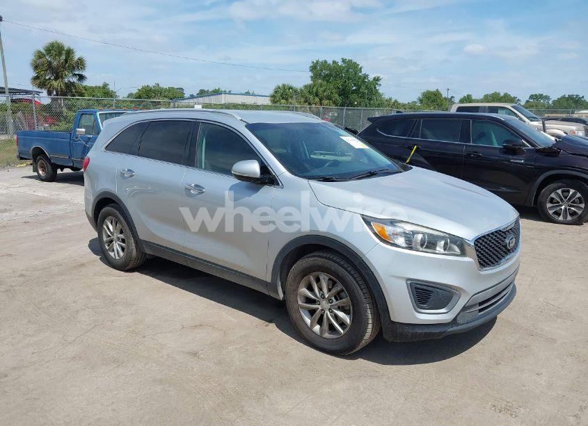 2016 Kia Sorento 3.3L LX (VIN 5XYPG4A54GG009459) main photo