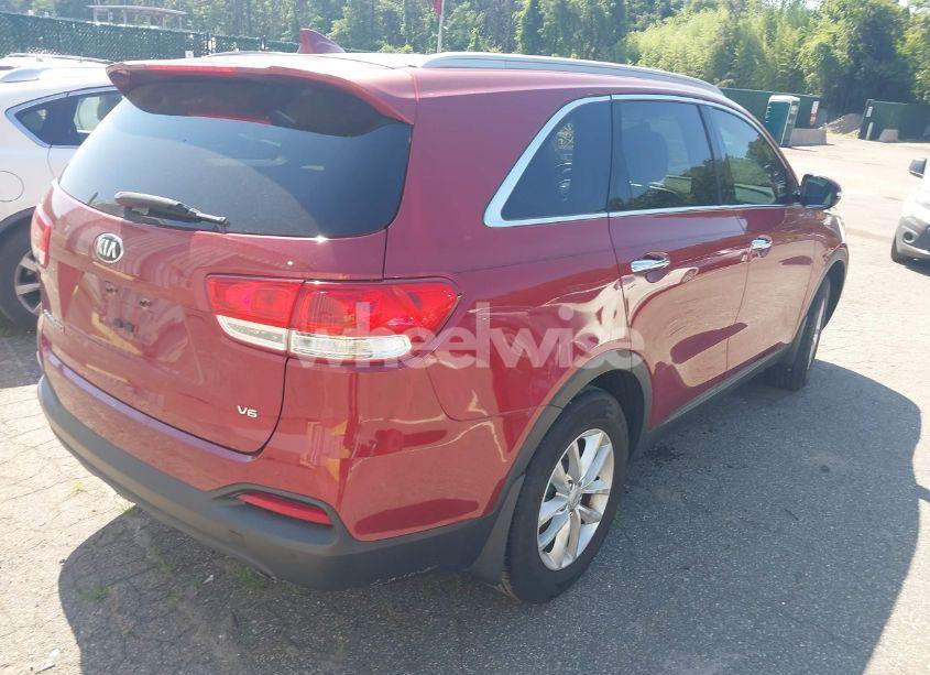 Photo 4 of 2016 Kia Sorento 3.3L LX (VIN 5XYPG4A54GG129844)