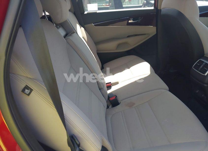 Photo 8 of 2016 Kia Sorento 3.3L LX (VIN 5XYPG4A54GG129844)