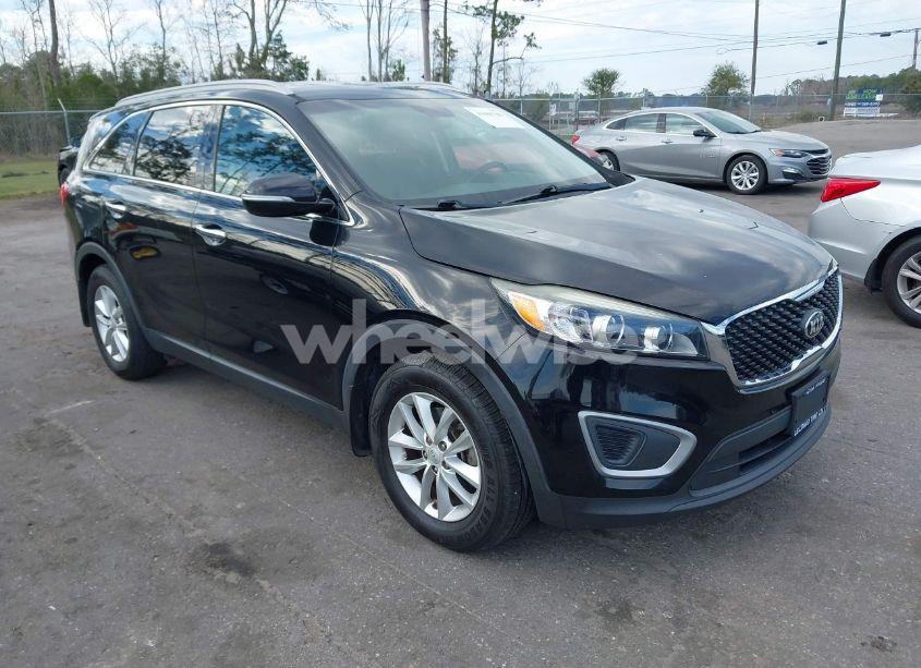 2017 Kia Sorento 3.3L LX (VIN 5XYPG4A54HG308953) main photo